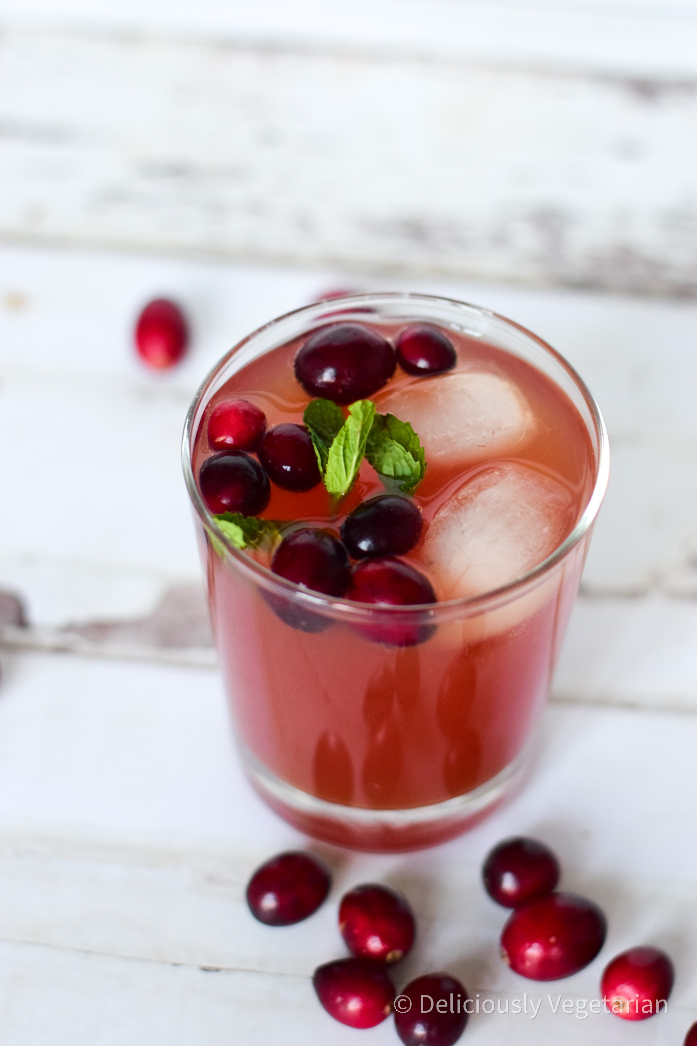 Cranberry Mocktail Recipe| Holiday Mocktail - Deliciously Vegetarian